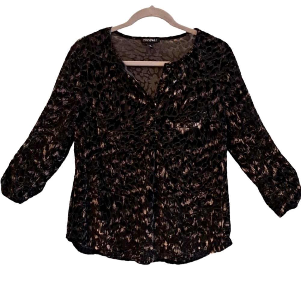 Roz & Ali Split Neck Animal Print Shirt Velvet Size Medium